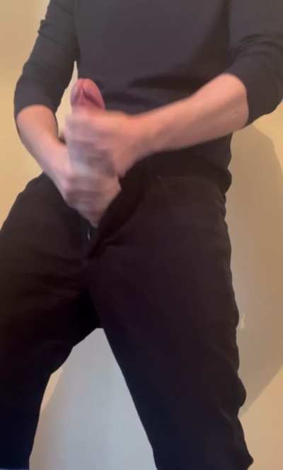 Pumping my huge dick to Reddit sluts (35)