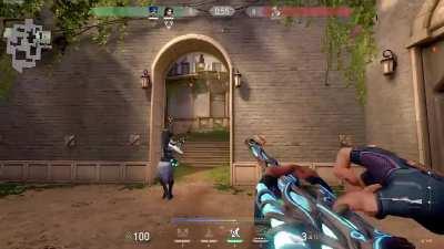 I'm a half blind (left eye retinal detachment as a baby) Neon main marshal main. I like to click heads and make edits. Hi.