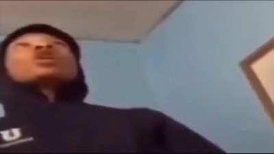 eating a burger with no honey mustard