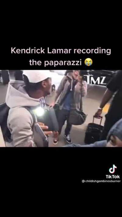 kendrick trolling the paparazzi 💀