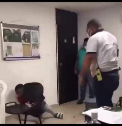 Dis how I’m finna do bruce when I see him