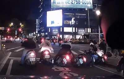 Scooter Dominos