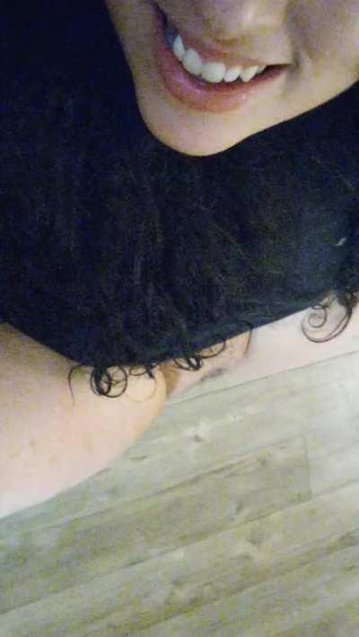 I'm a fertile mom, practicing my flexibility and balance on my chair (35)