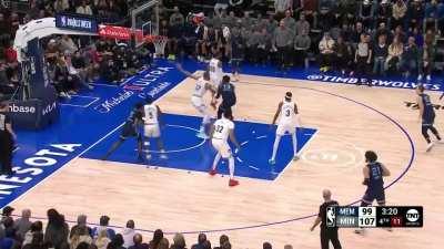 [Highlight] Jaren Jackson Jr dunks on Rudy Gobert