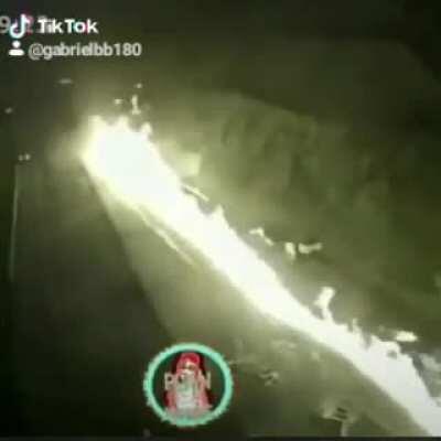 Cheiro de pneu queimado