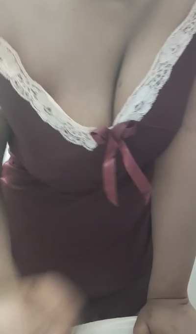 I love wearing this, because it gives  such easy access. 🫦