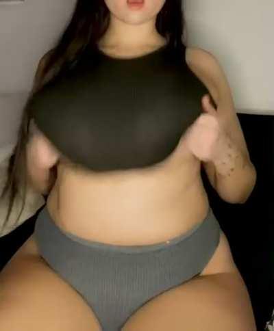 This is my application to be your internet gf