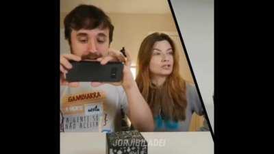 Nem o Neon e a Lilce escapam