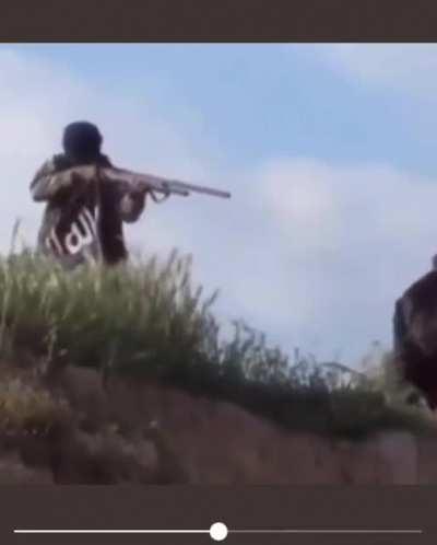 Death from big shotgun ISIS execution