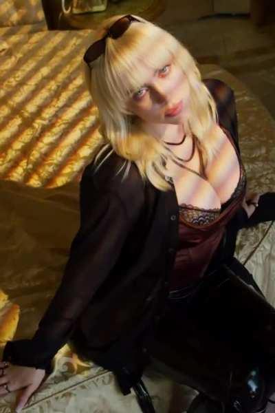 I’ll never get tired Billie Eilish’s tits