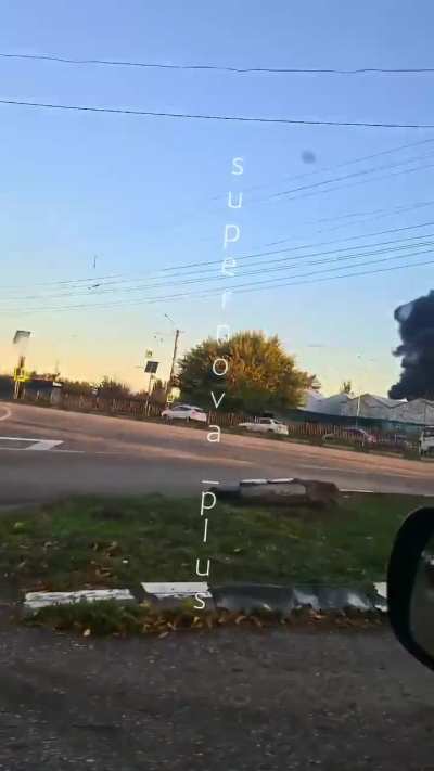 In Gvardiyskoye, Crimea, Ukrainian long-range drones hit an oil depot. 44.98524213460738, 34.10426663901122