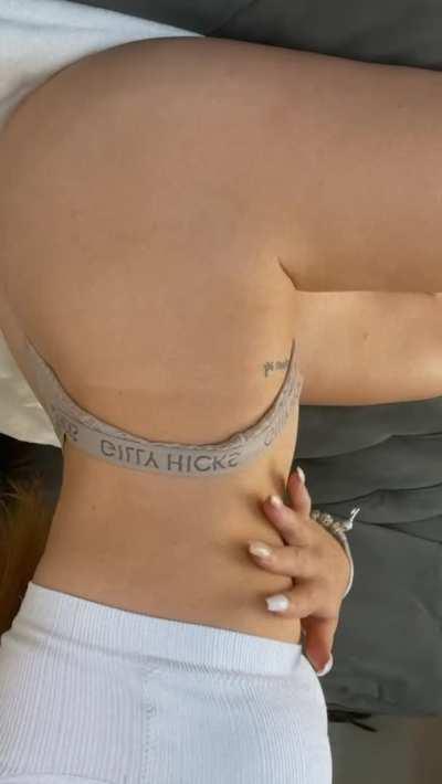 I hope I catch some older guy(ass) attention today 😇(OC)