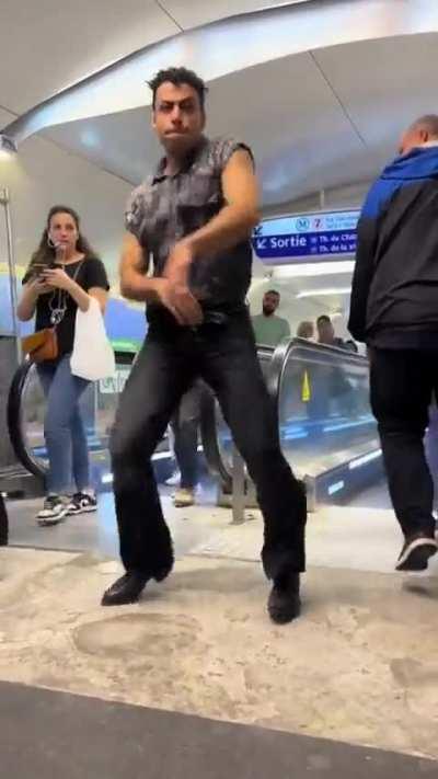 People have no shame nowadays.