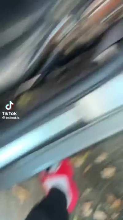 Ran tan tan tan 🚗💨