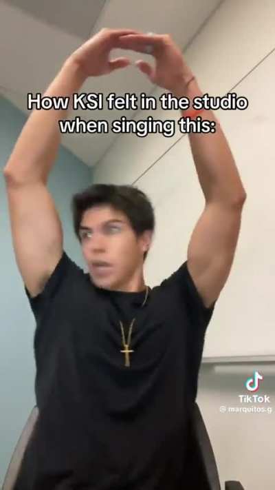 From the screen 💻 to the ring 💍 to the PEN 🖊️to the king 🤴 wheres my crown 👑 thats my bling 💎 always trouble when i reign 😈