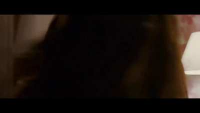 Natalie portman and Mila kunis Making out