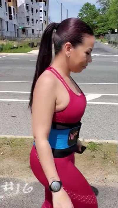 Scarlo’s Sweaty, ASS Jiggling Walk (Slow-Motion)😗😋🍑