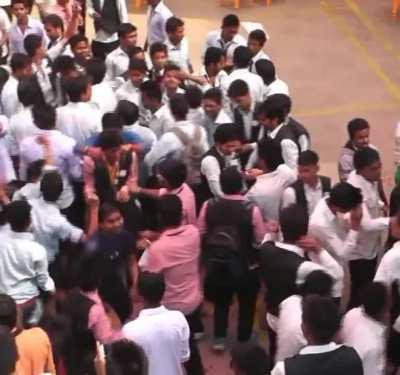 WCGW trying to piggyback on a random person