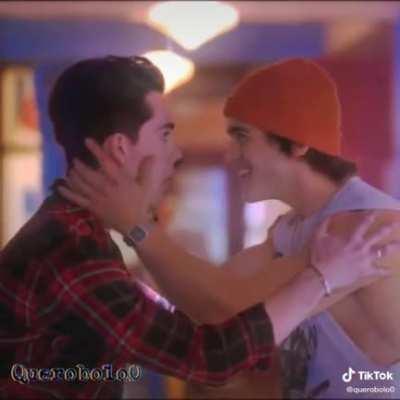 Sempre desconfiei #AAAEEEECHEEEERYL