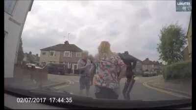 Scammer fakes a car accident