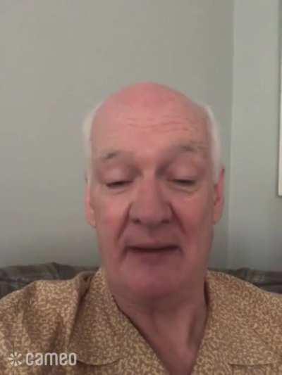 Colin Mochrie, global fashion icon and trans ally, wants to say hi to /r/traa