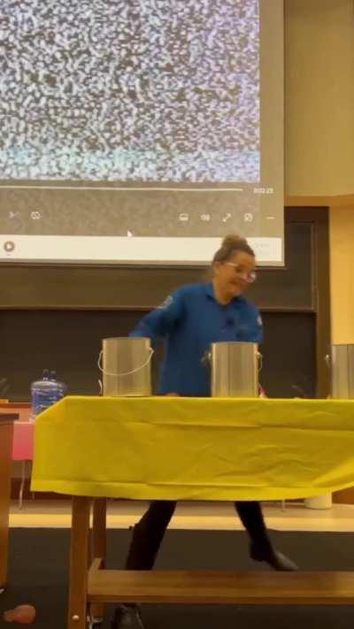 I wish I had a teacher like this