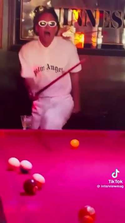 A calm game of pool