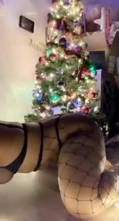 Can this milf throw it back on you?