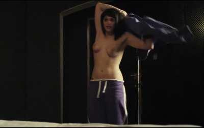 Gemma Arterton (The Disappearance of Alice Creed 2009 - Breasts)