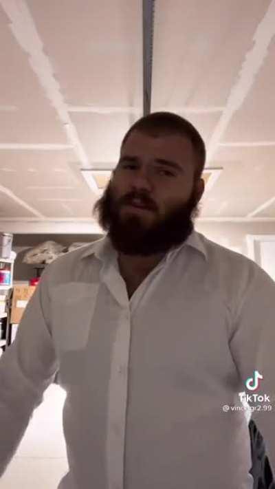 1st is cringe, 2nd is chad