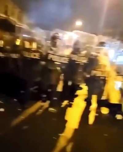 Philly uprising - Blind them with paint - USA - 10-20