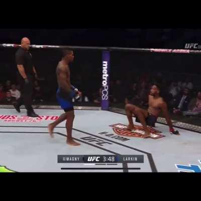 Lorenz Larkin showing the effectiveness of teeping