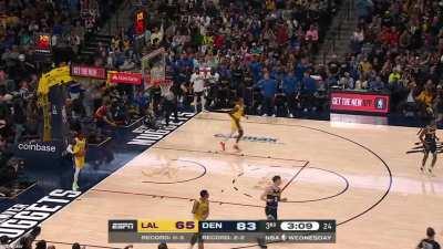 [Highlight] Nikola Jokic does it all as he gets the steal and drops a sweet dime to KCP, but KCP stays down clutching his knee