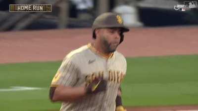 [Highlight] Nelson Cruz launches a 3-run missile for his first home run as a Padre
