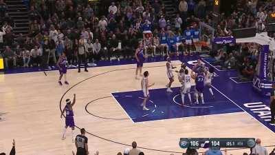 [Highlight] Kessler with the clutch tip in to tie the game at 106!