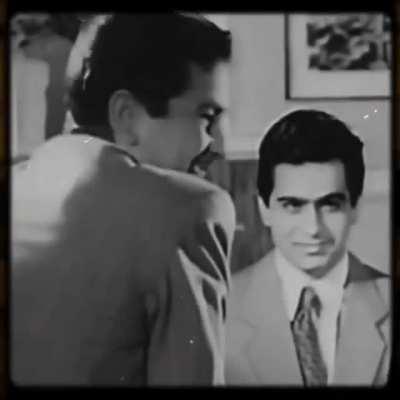 I just found this on a fan page in Instagram, An emotional tribute to Raj kapoor, Does anyone know the background music of this vedio?