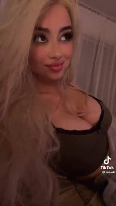 Daily Dose Of ThotzZ #8