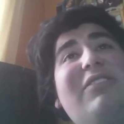 Wtf mysterion quitandole la minita a cristian???