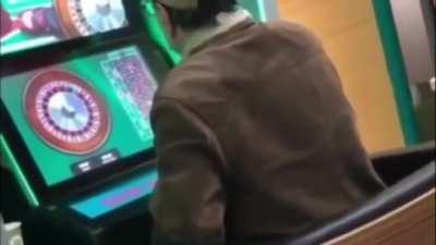 gambling addiction is so awesome🤤