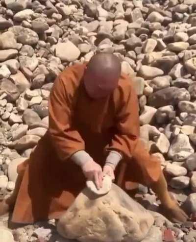 Размять пальцы перед каткой