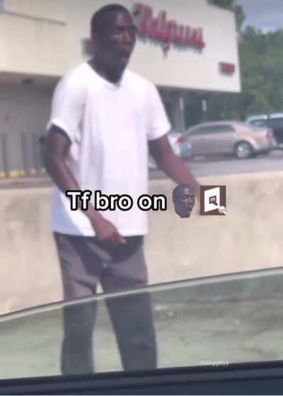 Bro is stuck in the multiplayer menu