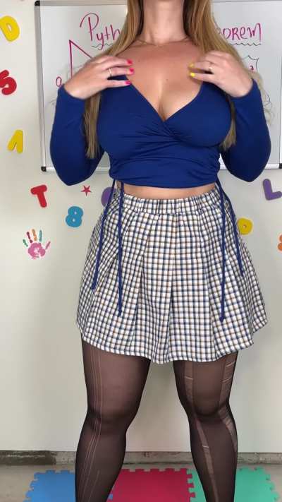 to younger men who still like mom like me