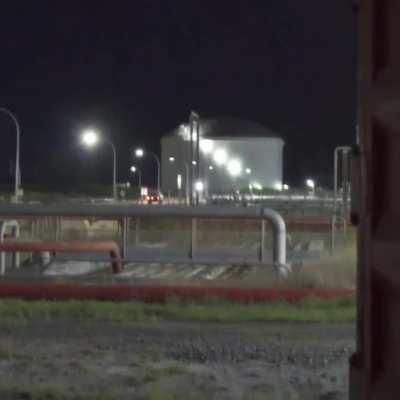 how to get into an (operational) oil refinery