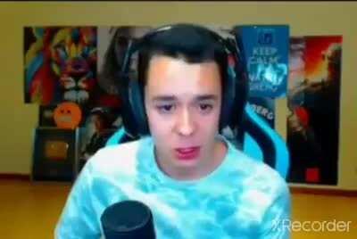 otra ves no apareciste en en vídeo del viejas