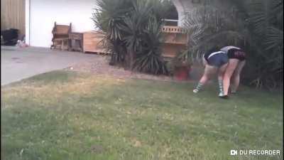 Nice Fight from two strong women, Brunette should have put her “fat cellulite ass” right on her face and made her smell all of her stench for that rude insult