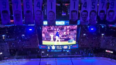 Fans stayed 45 minutes after the end of the Maple Leafs game to watch the end of Game 5 in Scotiabank Arena