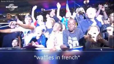 France celebrates Messi's arrival with a song