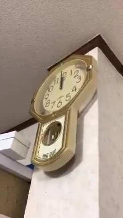 a dying clock