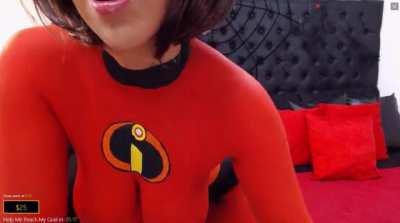 Elastigirls Juicy Breasts on Webcam