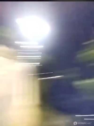 Daring n fun loving cpl. I love ladies who do like this